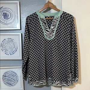 Dana Buchman Black White Patterned Blouse w/ Mint Accents Long Sleeve Top Size L